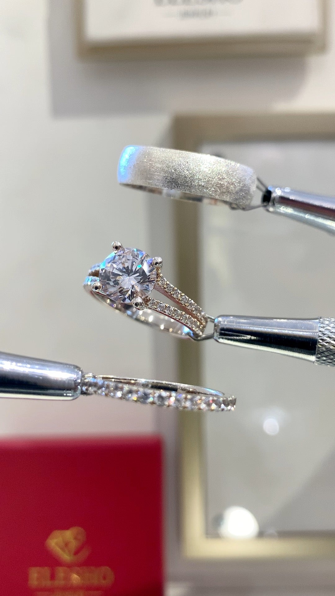 True Moissanite wedding ring set (SALES)