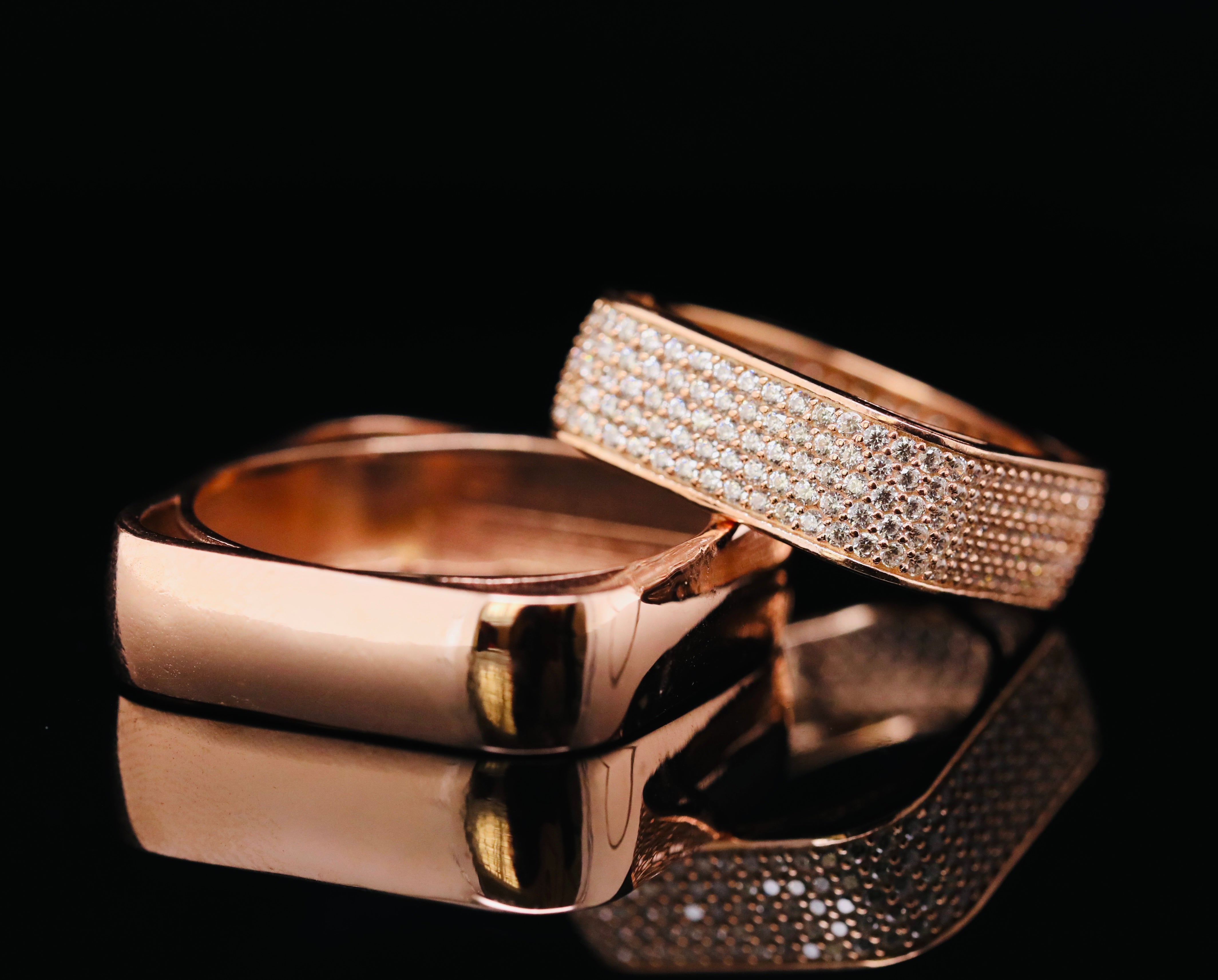 "ORIADE" Wedding Band